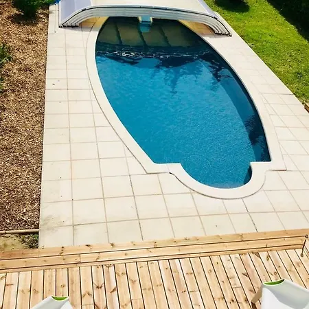 In Provence With Private Pool Villa